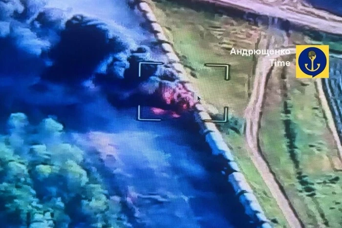 У оккупированного Токмака горит эшелон с российским топливом