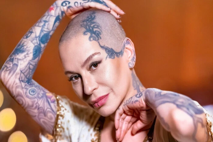 Russian singer Nargiz sounds Ukrainian