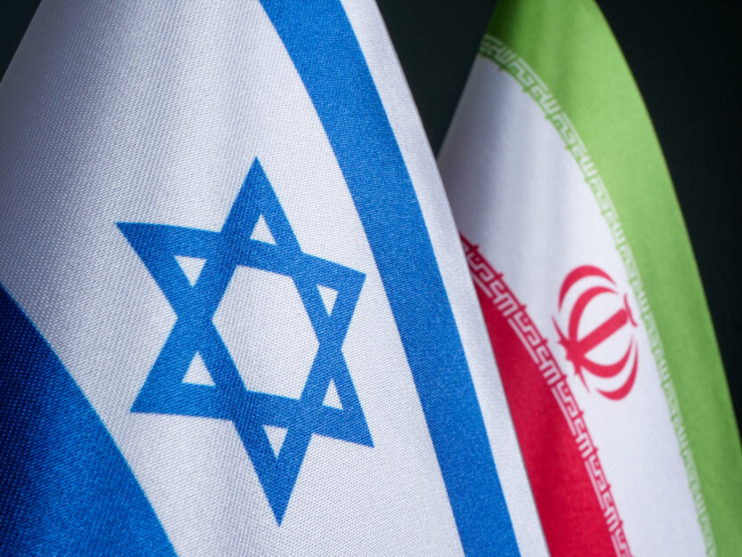 Israel prepares to attack Iran's nuclear facilities