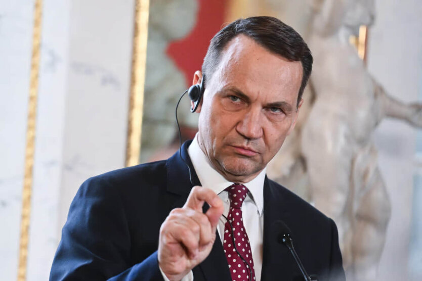 Sikorski nannte neue mögliche Vermittler in den Verhandlungen mit der RF