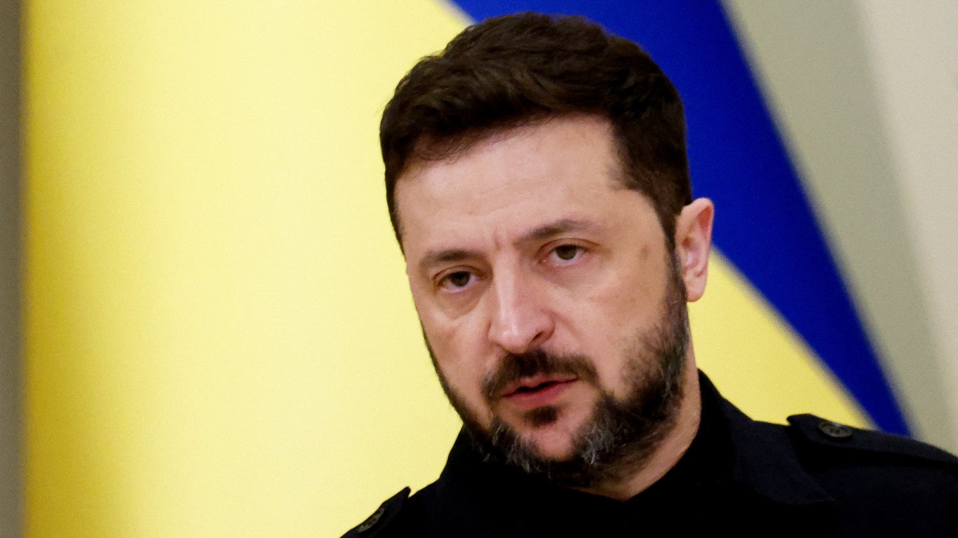 Президент подтвердил замену посла в США и высказался по поводу Умерова