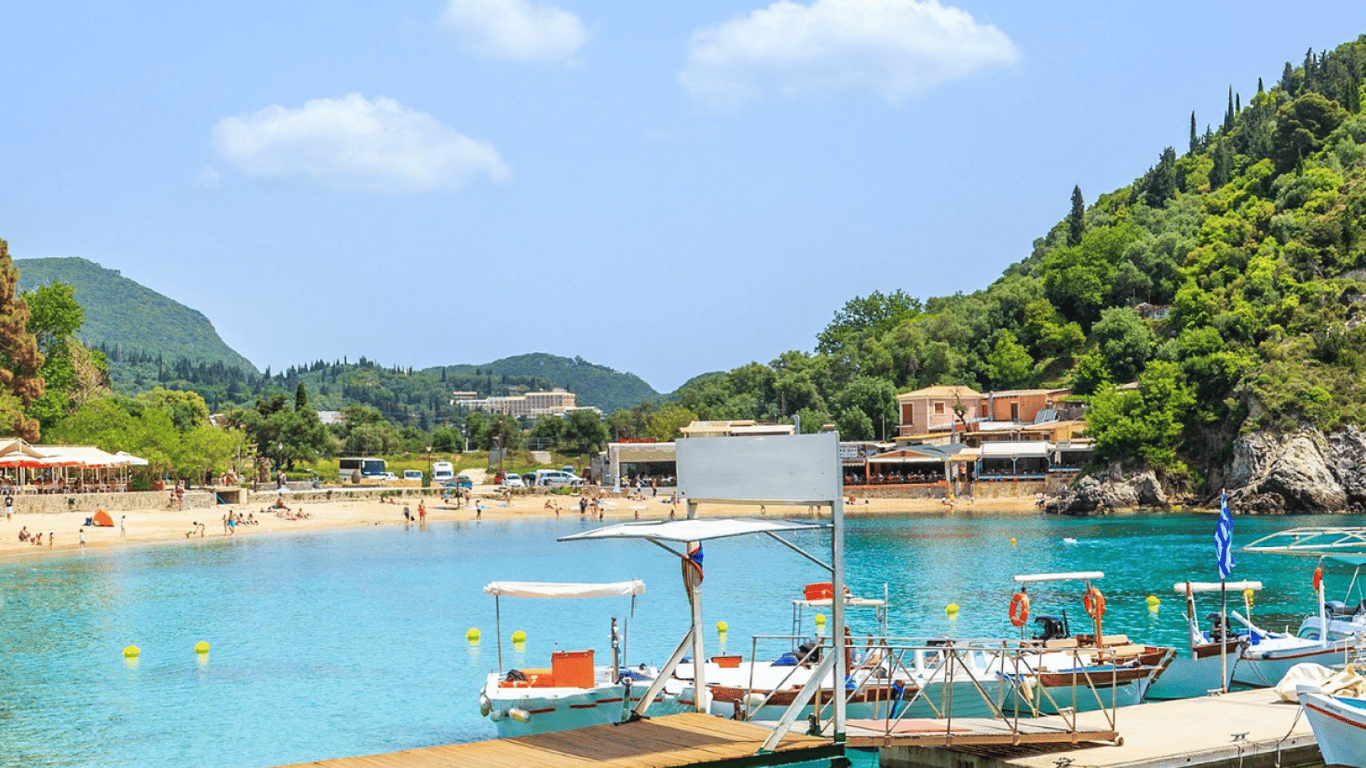 One of the resorts in Europe 'robs' tourists of 350 euros