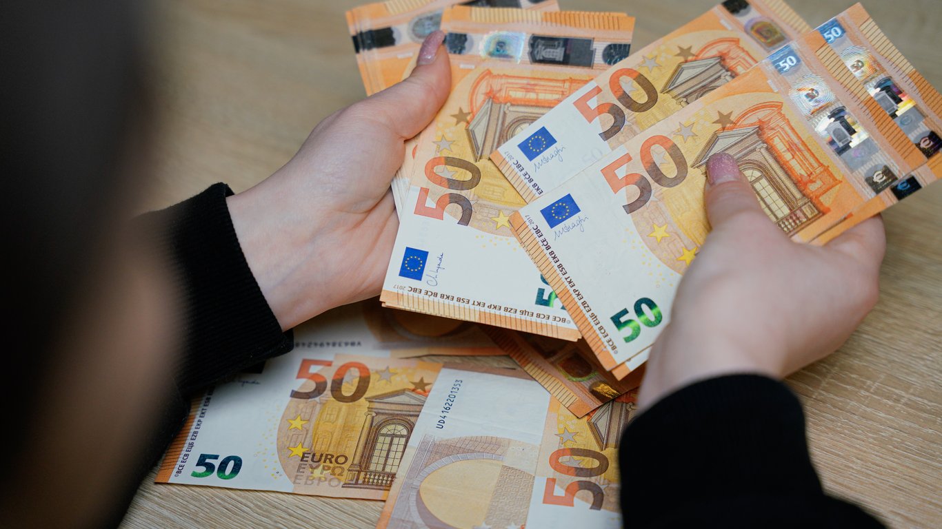 Przejście na euro na Ukrainie — kiedy to może nastąpić