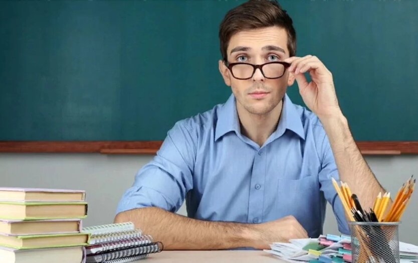 Mobilisierung der Lehrer im Sommer: Wen Lehrer zum TCK erscheinen müssen